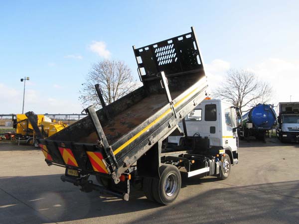REF 26 - 2016 Iveco Euro 6 Dropside tipper for sale